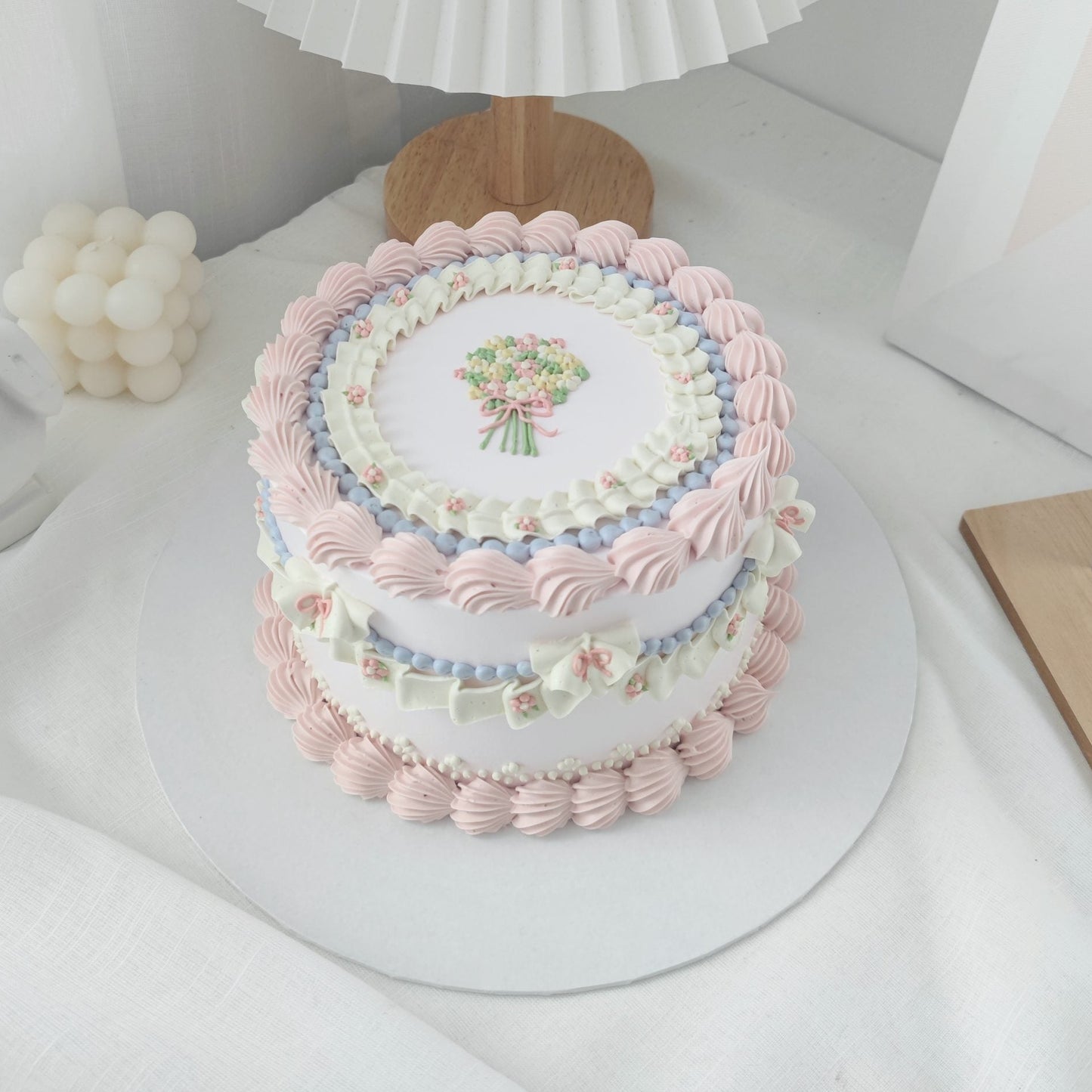 Simple Vintage Floral Design