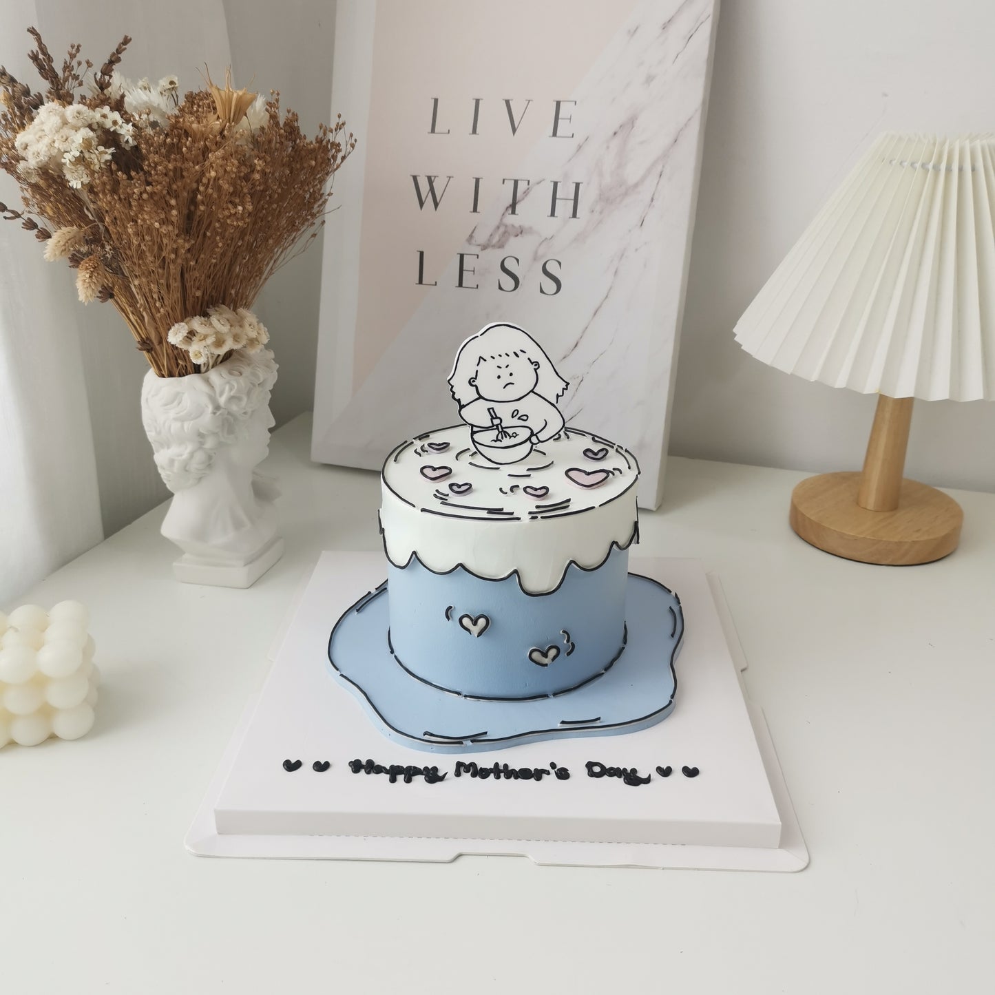 Mommy's Comic Cake