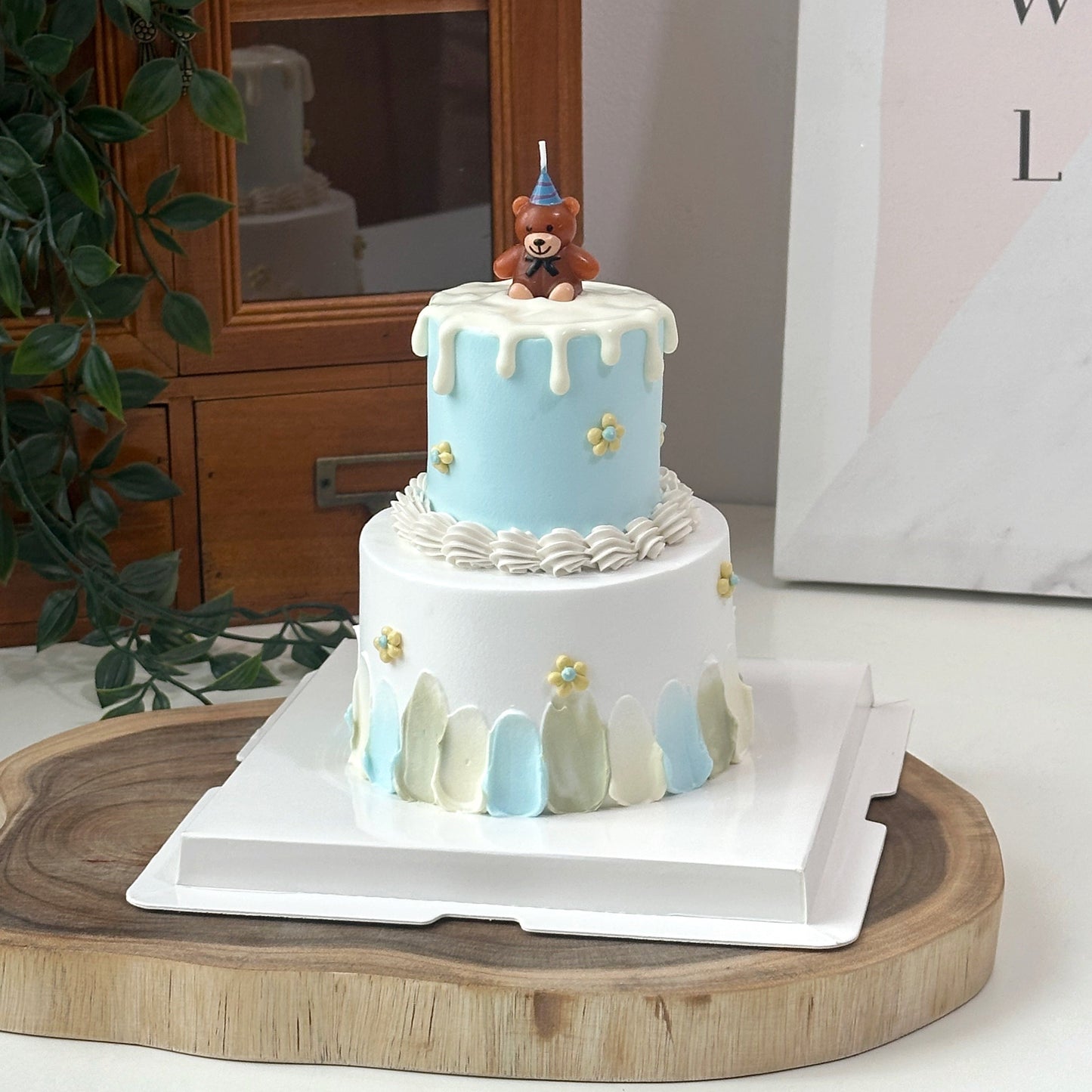 Mini 2 Tier_Meadow Teddy