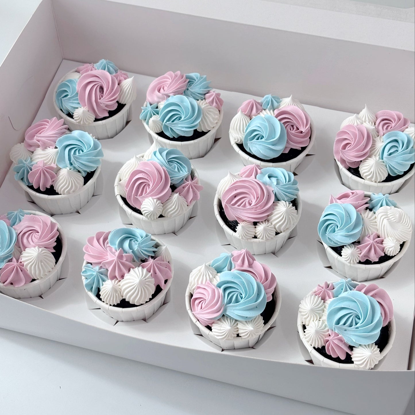 Gender Reveal Cupcakes_Baby Breeze