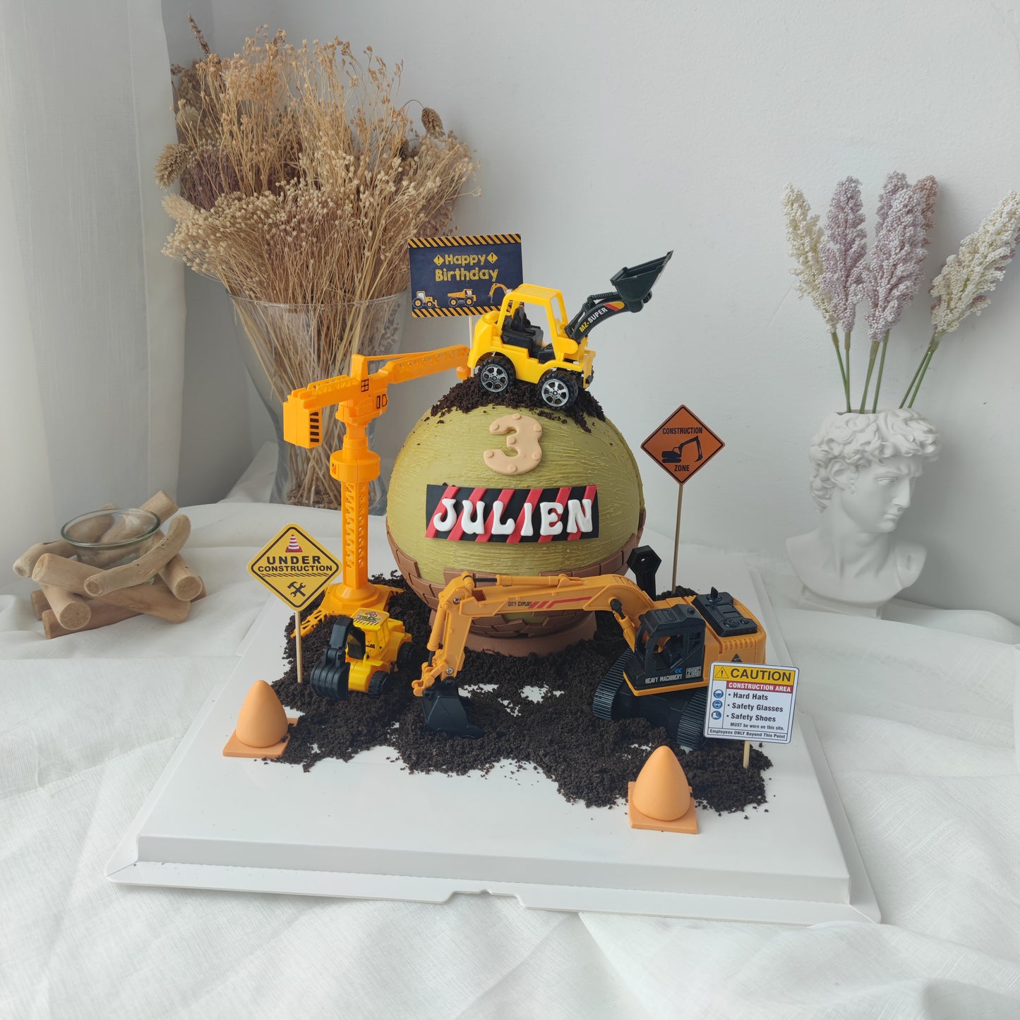 Construction Theme Pinata Knock Ball