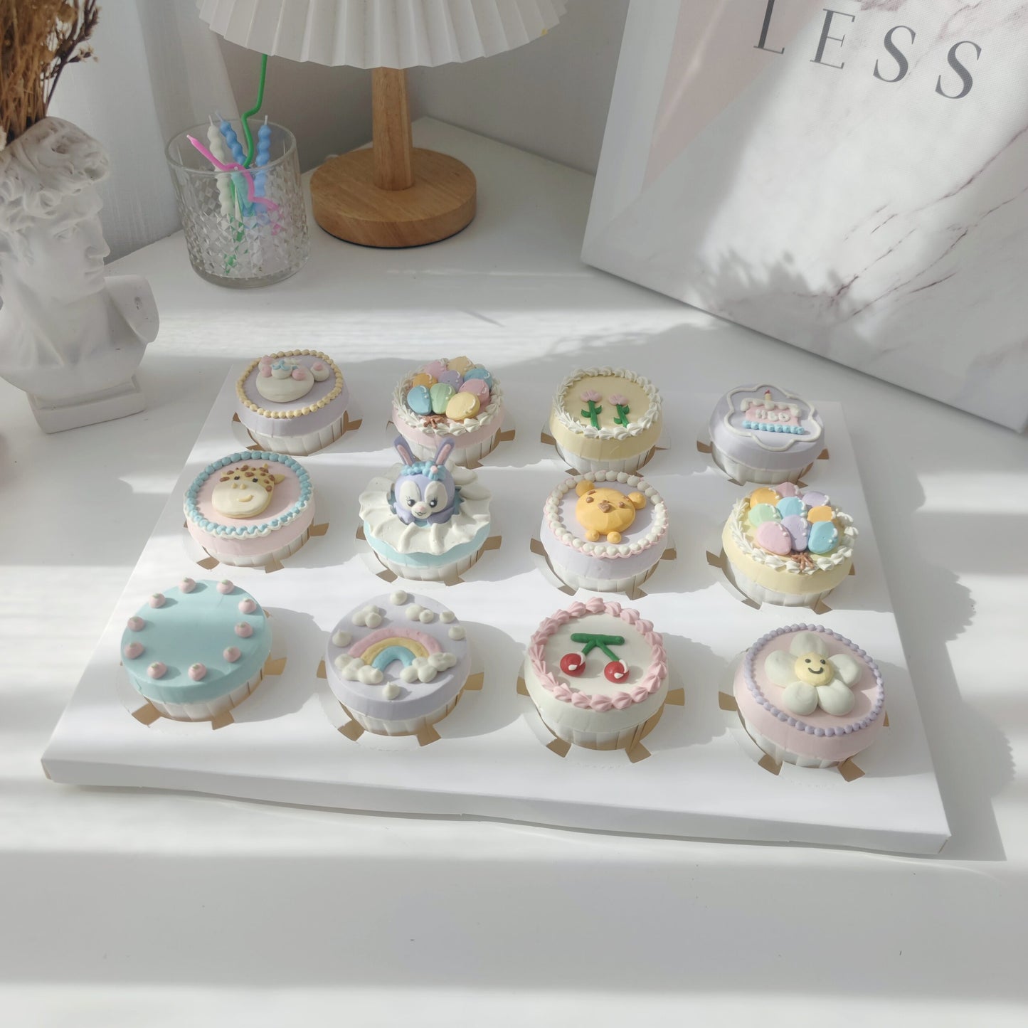 12 Pcs Buttercream Drawing Cupcakes_StellaLou & Winnie