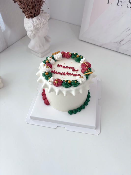 CLASSIC VINTAGE XMAS CAKE